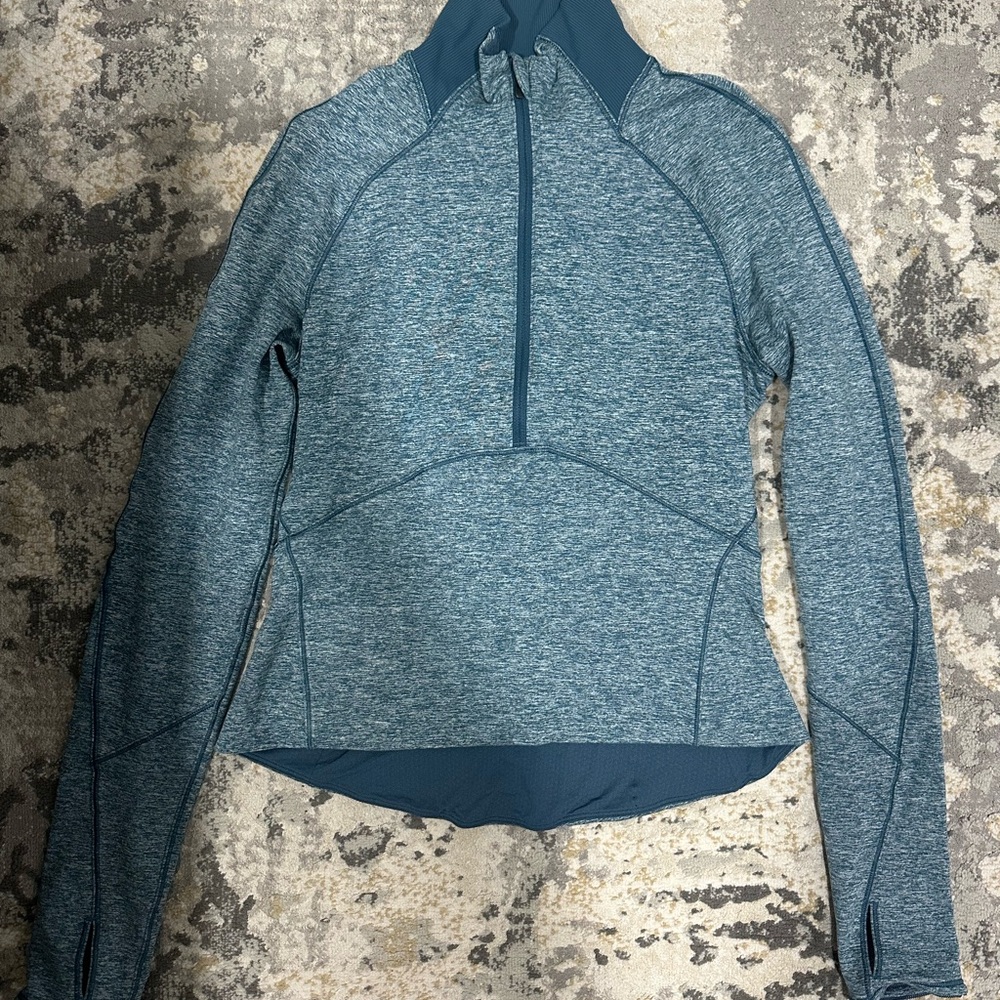Lululemon quarter zip size 6